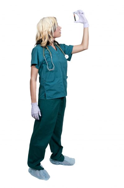 how do I train to become a phlebotomist